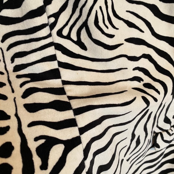 Zebra mini-dress! 🦓 animal print faux suede dress - Picture 8 of 11